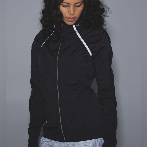 Lululemon Gather and Sprint Running Windbreaker Rain Jacket - Picture 1 of 4